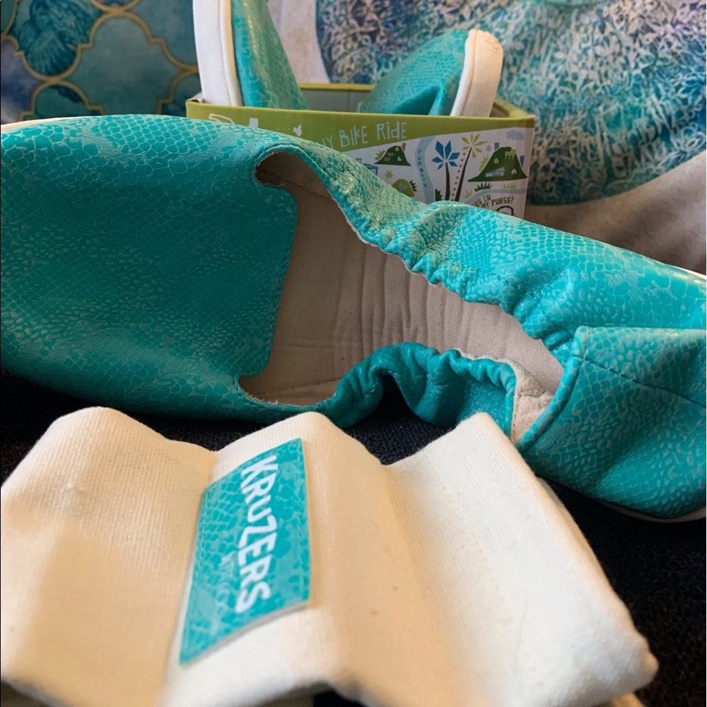 Kruger’s  Fold up shoes NEW
